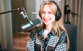 interview_image_play_button_description Alisa Ganus