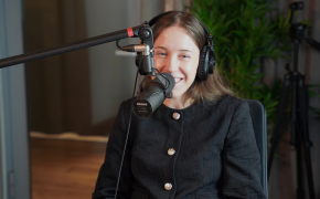 interview_image_play_button_description Kristine Kalnica-Dorošenko