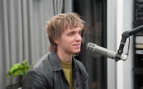 interview_image_play_button_description Chris Noah