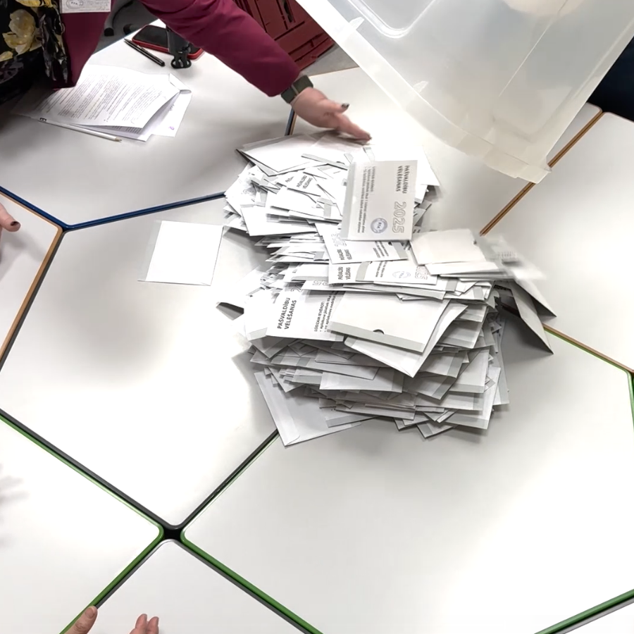 <p>Pēdējo dienu var apstrīdēt pa&scaron;valdību vēlē&scaron;anu rezultātus</p>