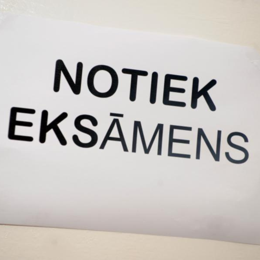 <p>Eksāmenu sesija skolēniem &scaron;ogad noritējusi veiksmīgi</p>