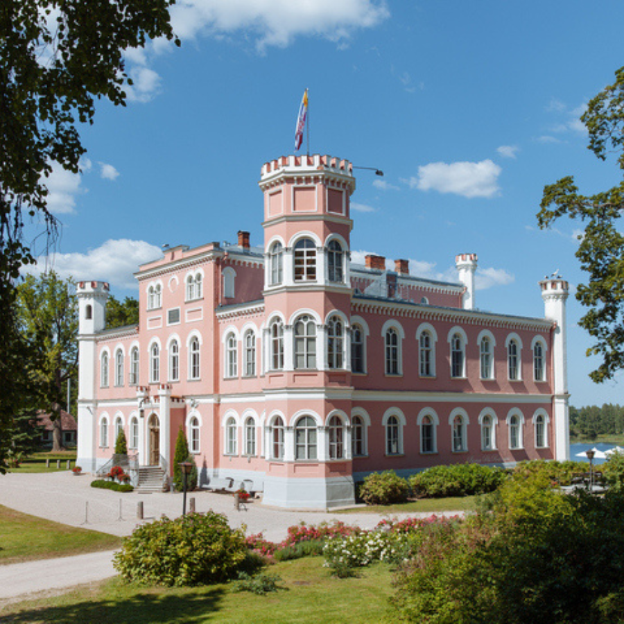 <p>Vēsturisko parku un dārzu dienas notiks jūlija sākumā</p>