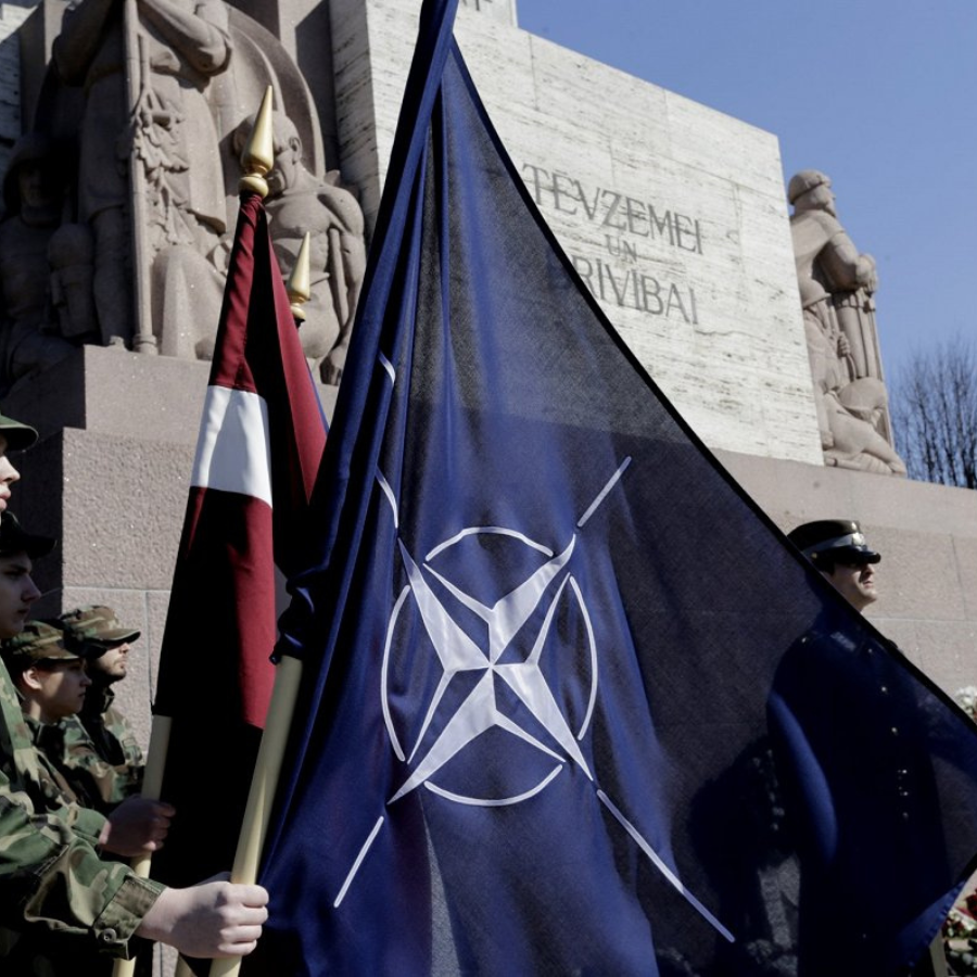 <p>Ģenerālleitnants Skītss: NATO ir pietiekami noturīga un apgādāta</p>