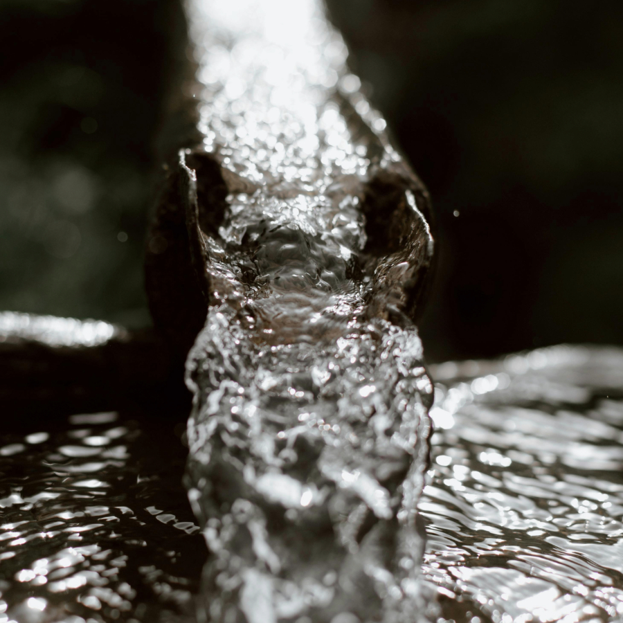 <p>Stiprā lietus dēļ Rīgā vidē izlaisti neattīrīti notekūdeņi</p>