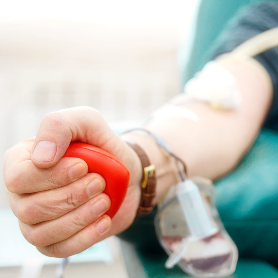 <p>Asinsdonoru centrs &scaron;onedēļ dosies 15 izbraukumos</p>