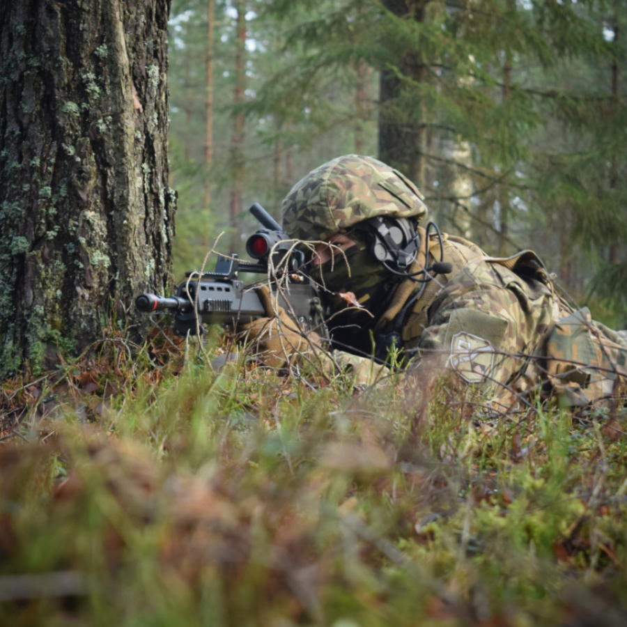 <p>Ādažu bāzē NATO karavīri pilnveido iemaņas&nbsp;</p>