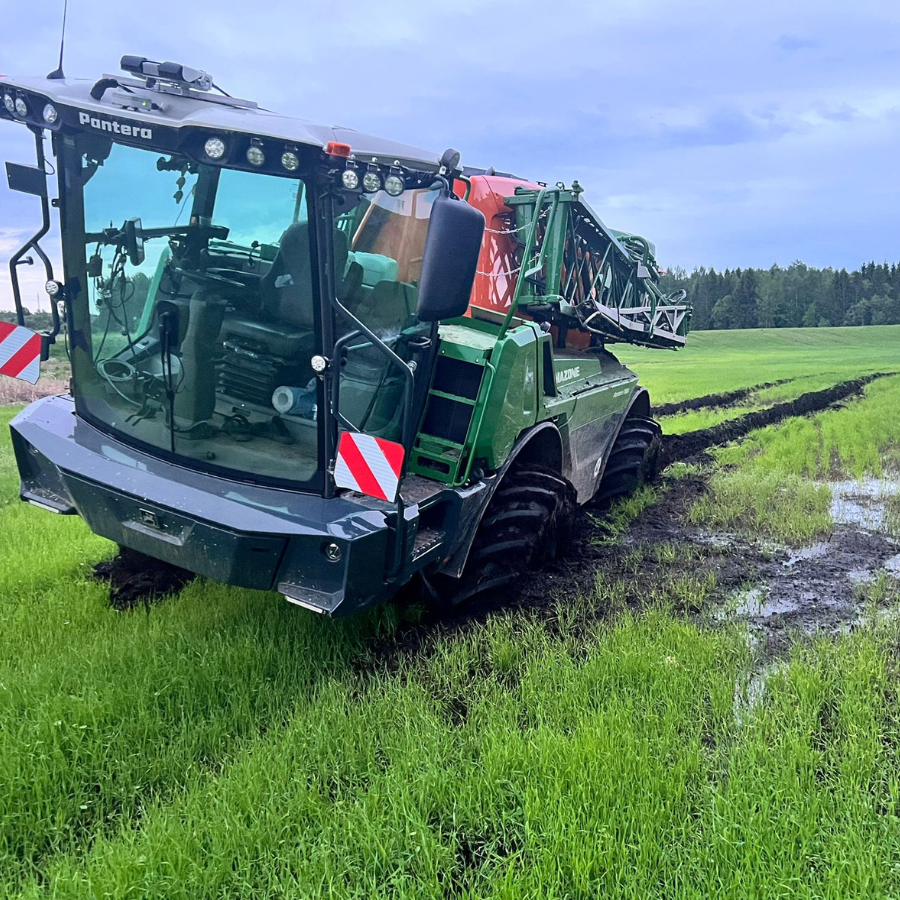 <p>Bankas gatavas meklēt risinājumus laikapstākļu skartajiem lauksaimniekiem</p>