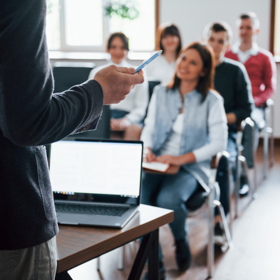 <p>Nodarbinātie var pieteikties ES fondu atbalstītām mācībām</p>