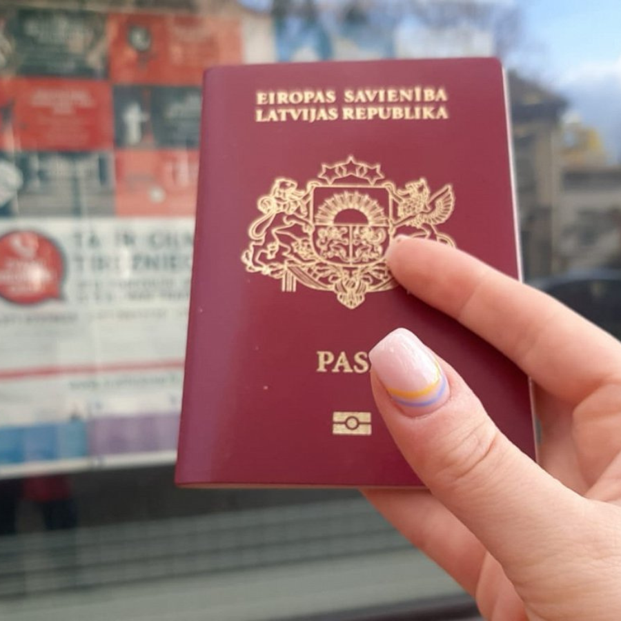 <p>No 1. janvāra kļūs dārgāka pases un personas apliecības izsnieg&scaron;ana</p>