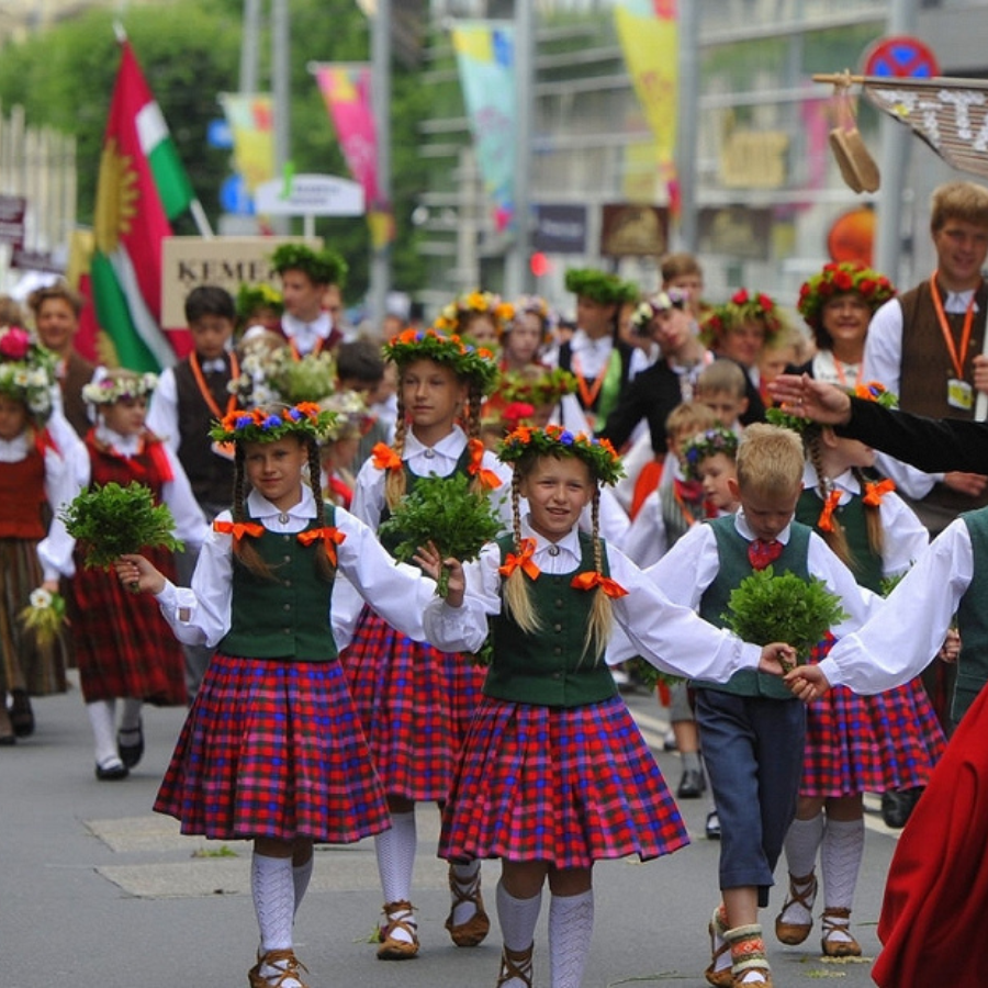 <p>Svētdien svētku gājiena laikā būs satiksmes ierobežojumi</p>