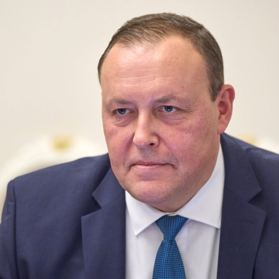 <p>Aicina pievērst īpa&scaron;u vērību XIII Latvijas Skolu jaunatnes dziesmu un deju svētku dalībnieku dro&scaron;ībai</p>