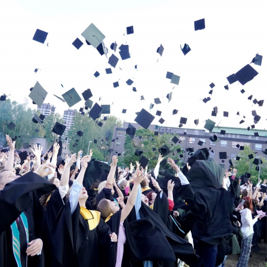 <p>Augstskolas un koledžas sāk reģistrēt un uzņemt jaunus studētgribētājus</p>