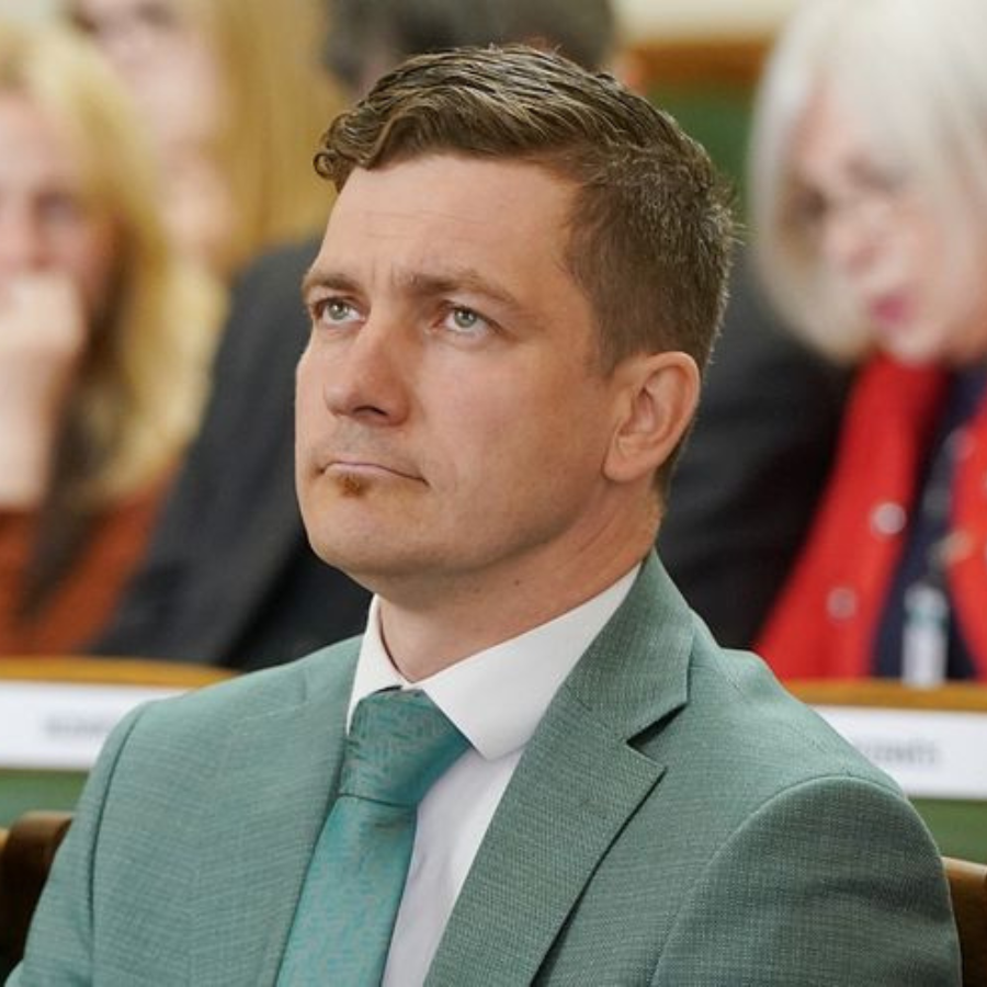 <p>CVK priek&scaron;sēdētāja amatā stājas Zviedris</p>