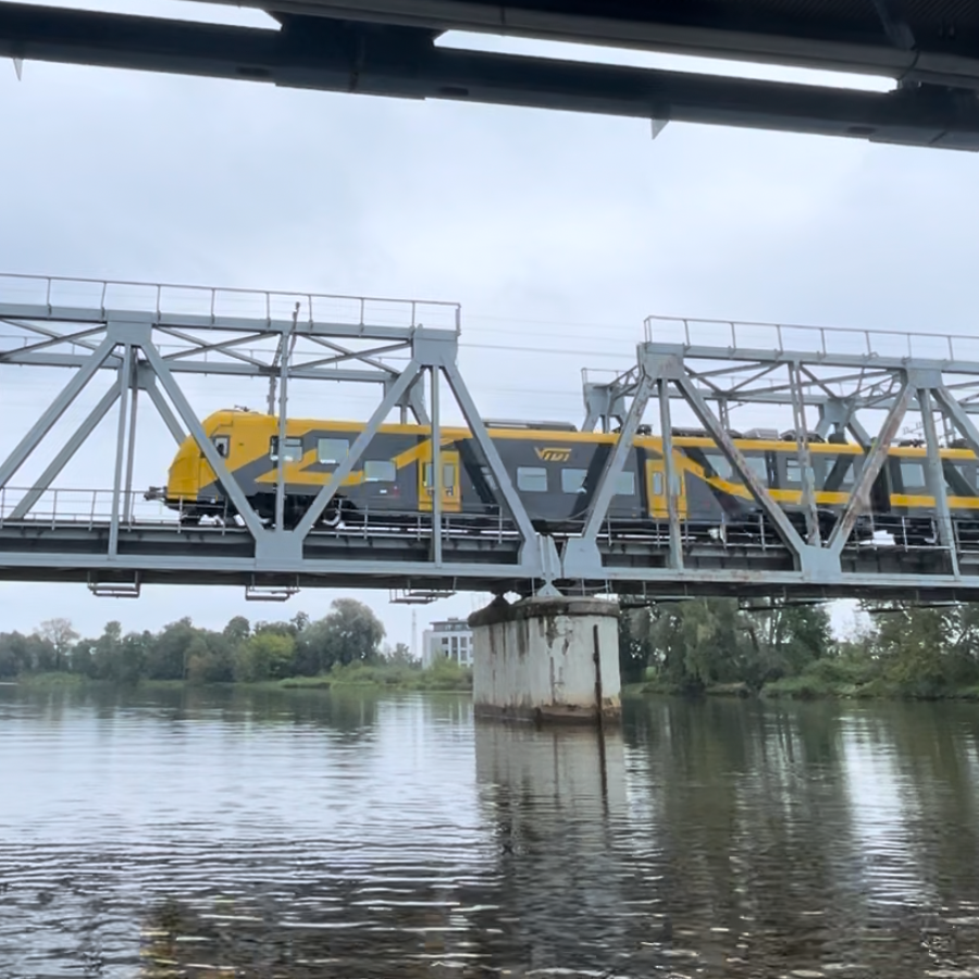 <p>Ar vilcienu &scaron;ogad brauku&scaron;i 6,4 miljoni pasažieru</p>