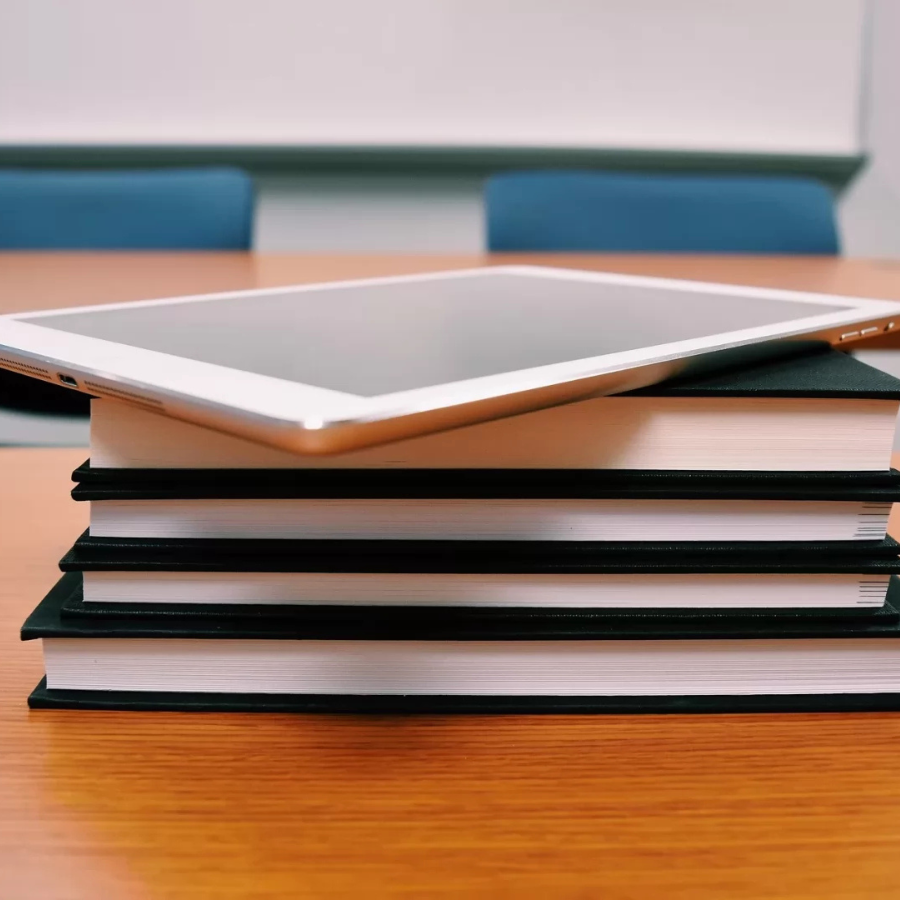 <p>Pētīs mākslīgā intelekta izmanto&scaron;anu skolotāju darbā</p>