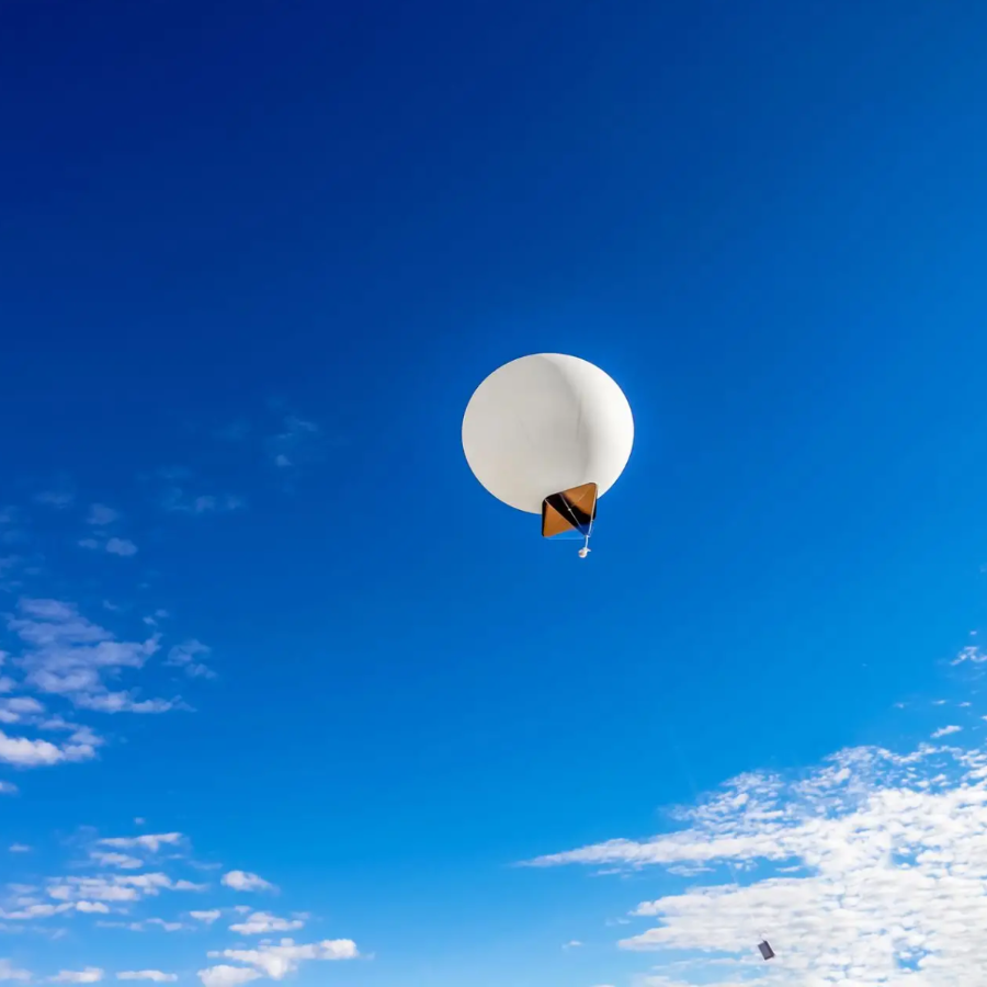 <p>Kontrabandisti arī Latvijā izmantoju&scaron;i meteoroloģiskos balonus cigare&scaron;u pārvieto&scaron;anai</p>