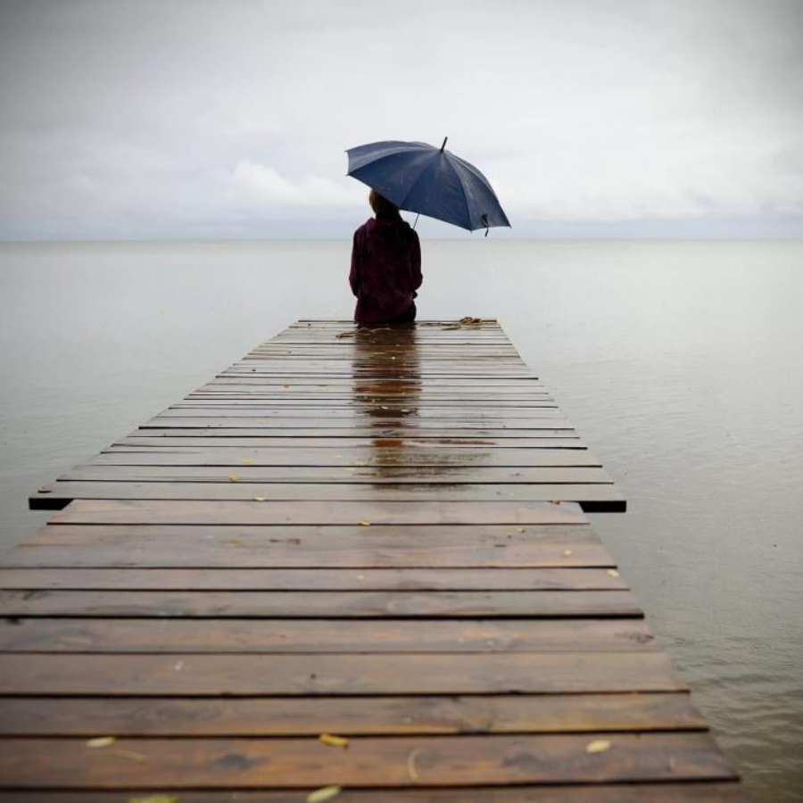 <p>Biedrības "Skalbes" krīzes tālrunī par tre&scaron;daļu pieaudzis zvanu skaits par vientulību</p>