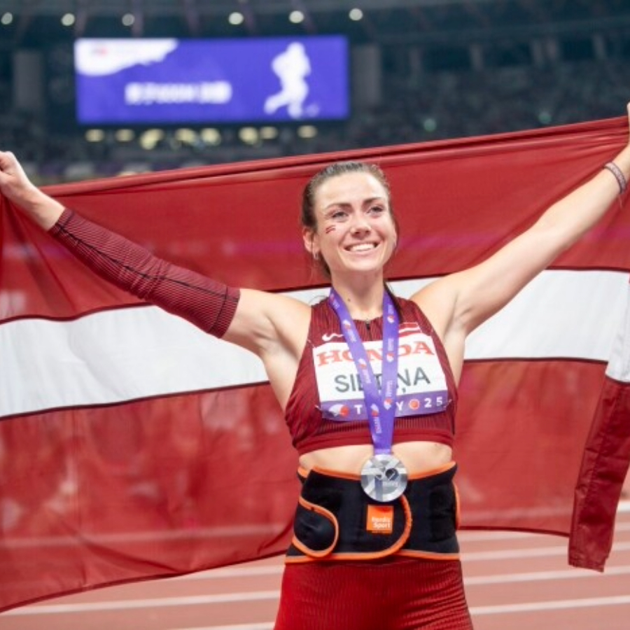 <p>&Scaron;ķēpmetēja Anete Sietiņa pasaules čempionātā izcīna sudrabu</p>