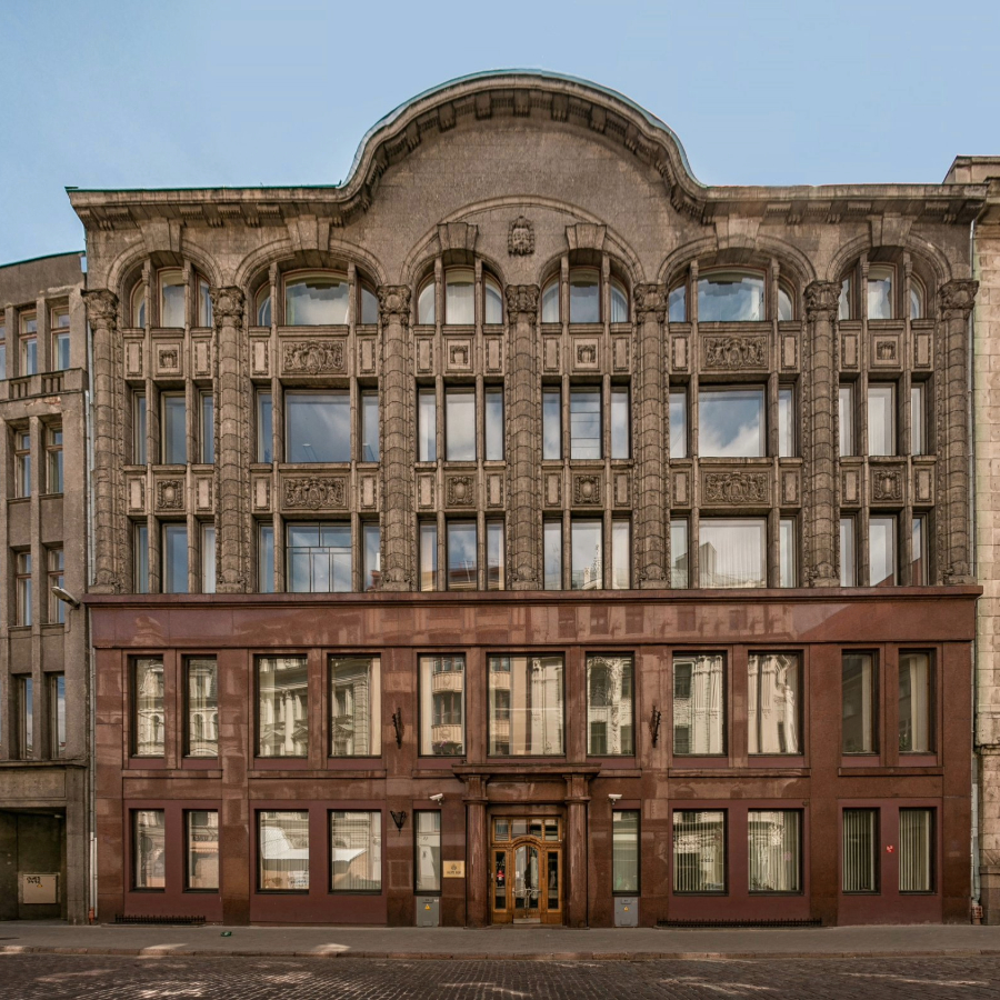 <p>Latvija finan&scaron;u tirgos aizņēmusies 1,25 miljardus eiro</p>