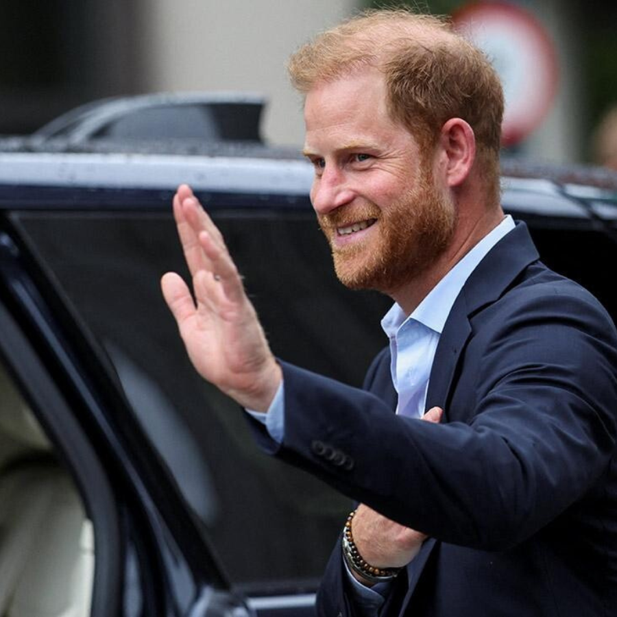 <p>Princis Harijs ieradies Ukrainā</p>