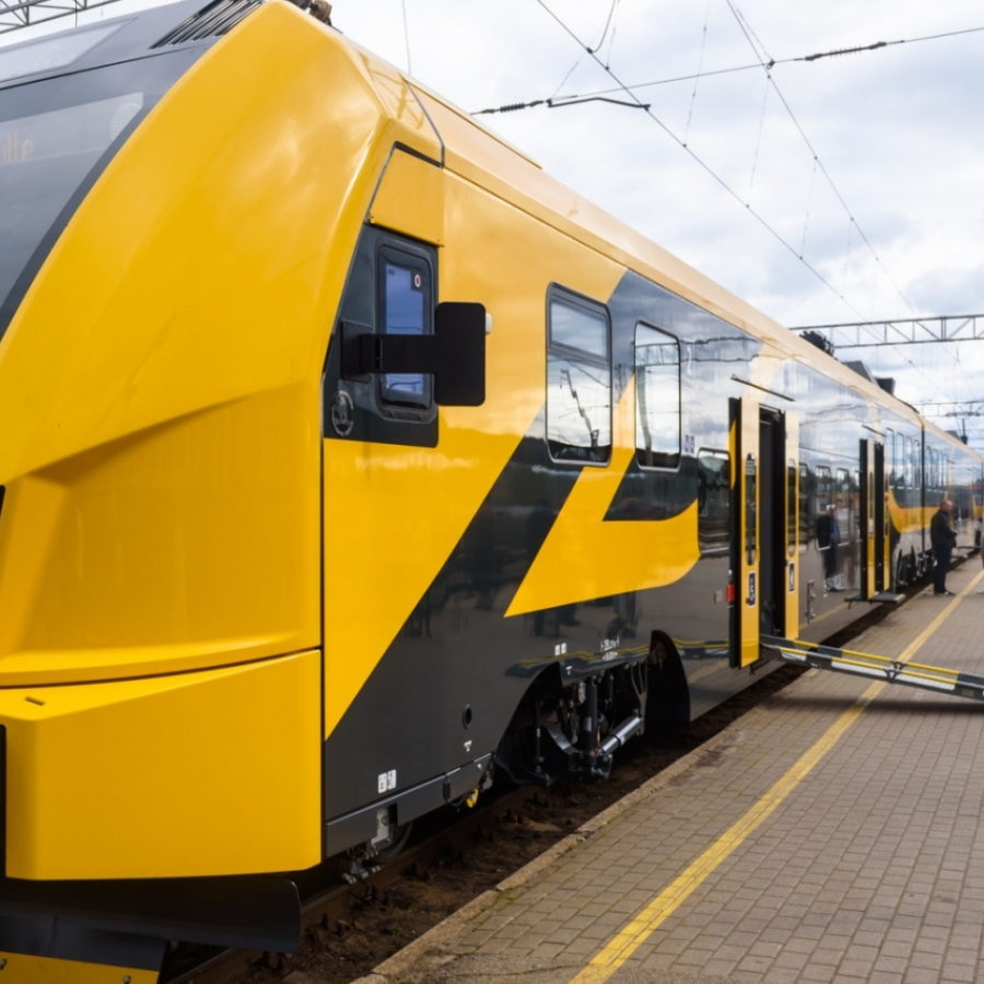 <p>Par 123 miljoniem eiro plānots iegādāties vismaz 9 elektrovilcienus</p>