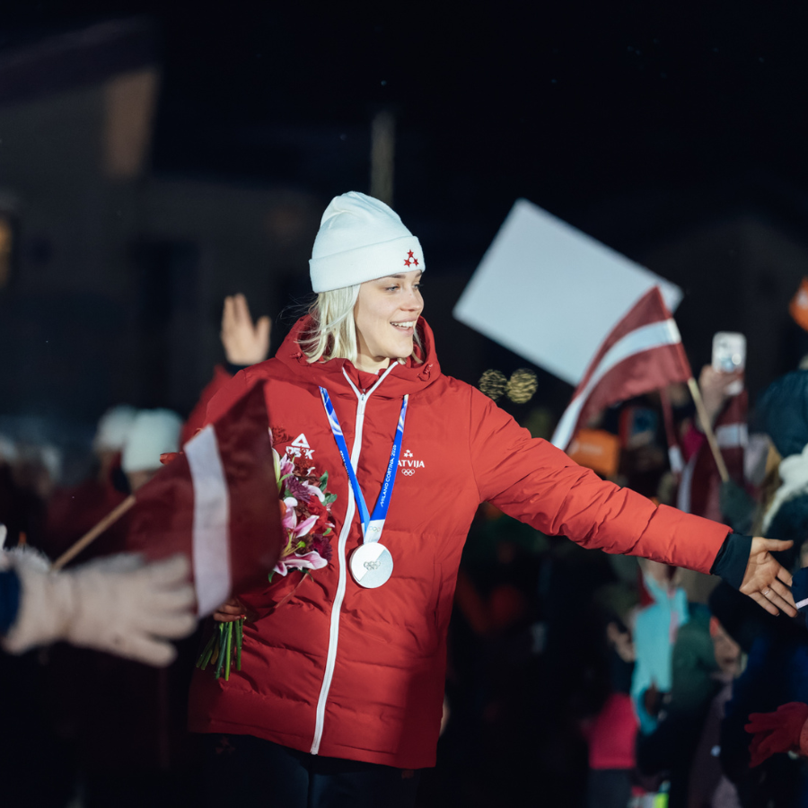 <p>Olimpiskā vicečempione Bota sagaidīta Rīgā un Siguldā</p>