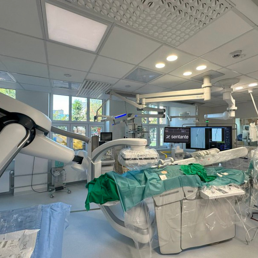 <p>Stradiņa slimnīcā astoņiem pacientiem veiktas īpa&scaron;i sarežģītas sirds operācijas</p>