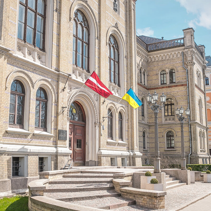 <p>Visvairāk apstiprinātu pieteikumu pamatstudijām līdz &scaron;im saņēmusi LU</p>