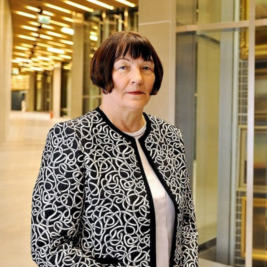 <p>Nacionālā mākslas muzeja direktore Lāce aprīlī dosies pensijā</p>