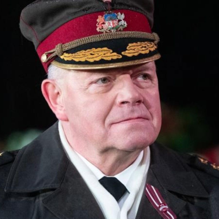 <p>Militārais eksperts: Tramps ar karu Irānā iekļuvis pa&scaron;a izveidotā ekonomiskajā slazdā</p>