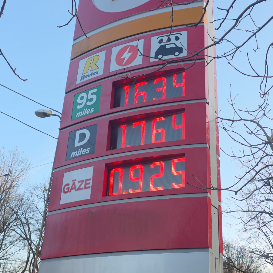 <p>Sola meklēt risinājumus straujajam degvielas cenu pieaugumam</p>