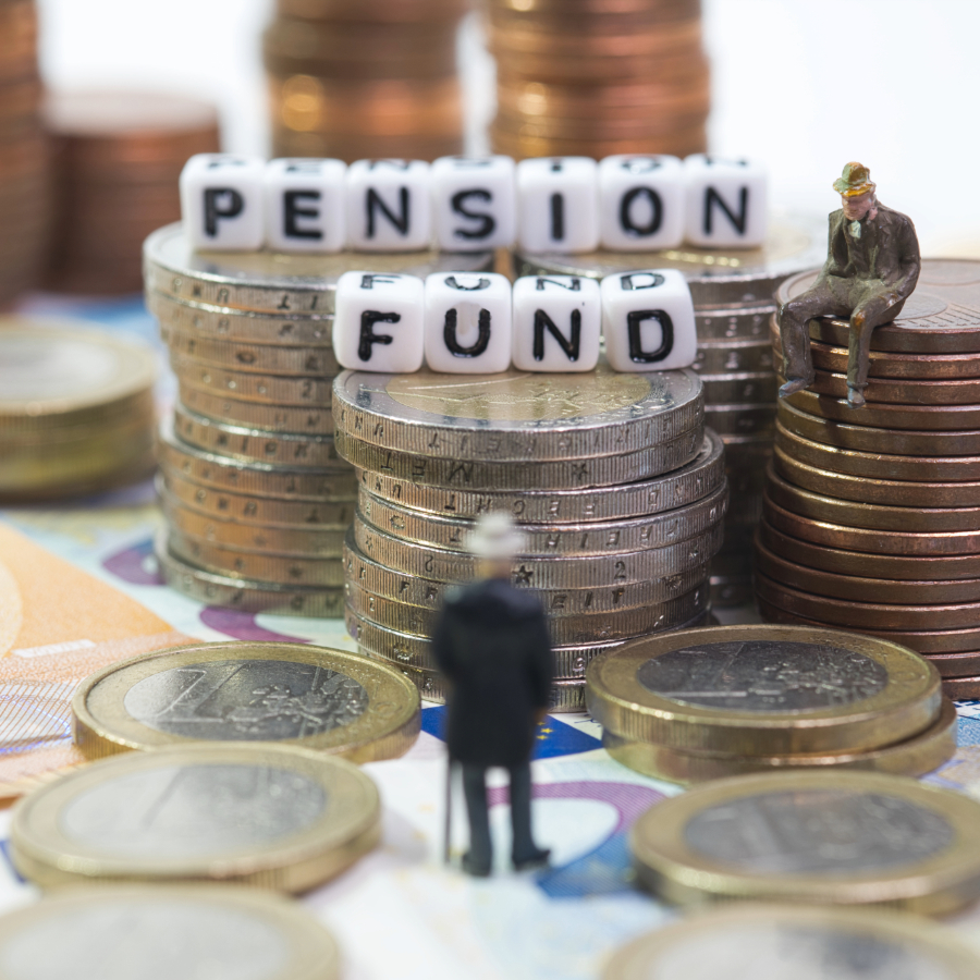 <p>Ekonomisti: Dalību pensiju tre&scaron;ajā līmenī būtu jāpadara pieejamāku pla&scaron;ākai sabiedrības daļai</p>