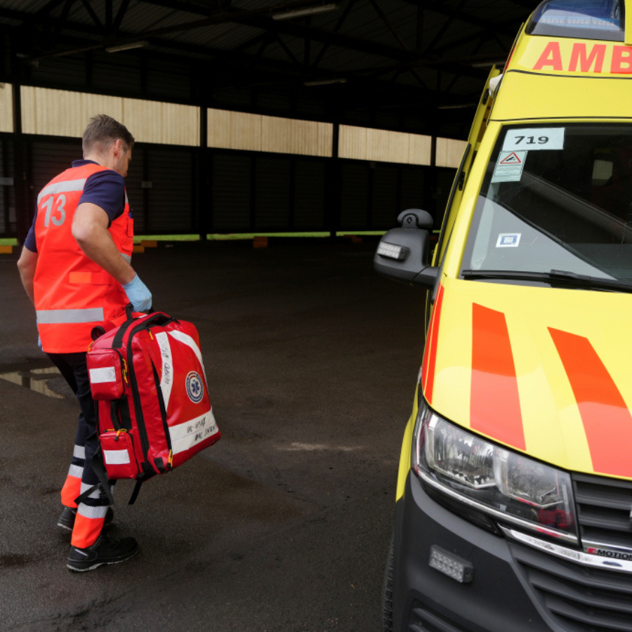 <p>Par uzbrukumu NMPD mediķim plāno sodīt kā par uzbrukumu valsts amatpersonai</p>