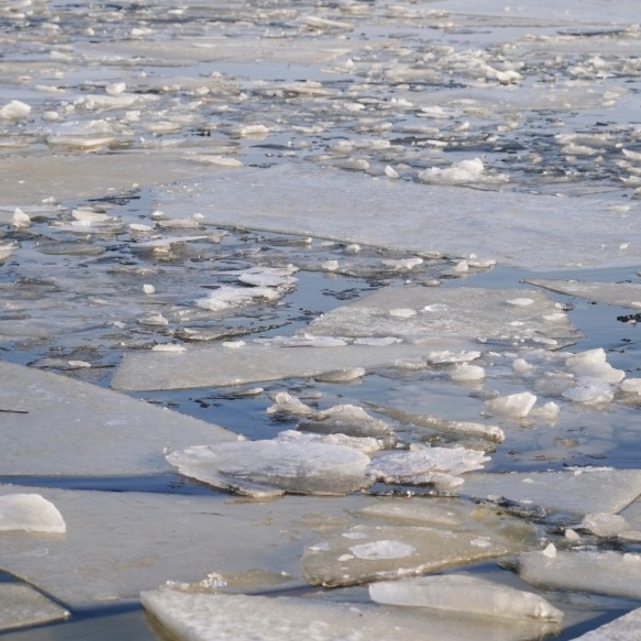 <p>Visā Latvijā notiek gatavo&scaron;anās iespējamiem pavasara paliem un plūdiem</p>