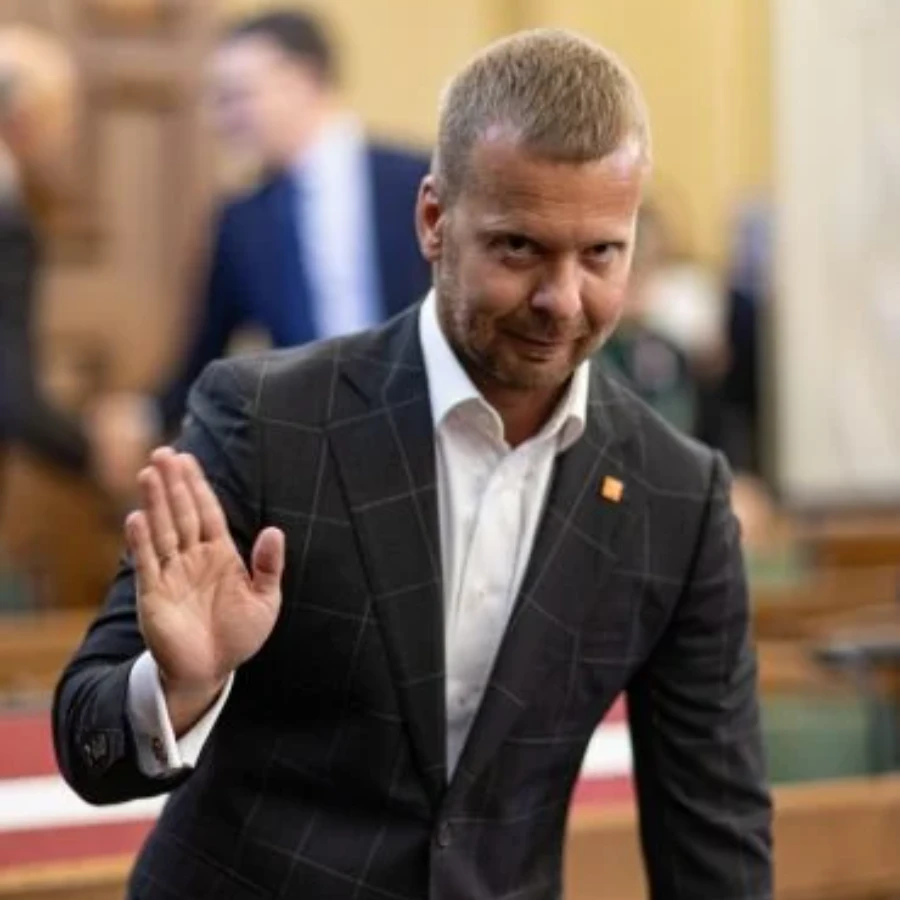 <p>Pēc "Stabilitātei!" neiekļū&scaron;anas Saeimā Rosļikovs tomēr neplāno atgriezties Latvijā</p>