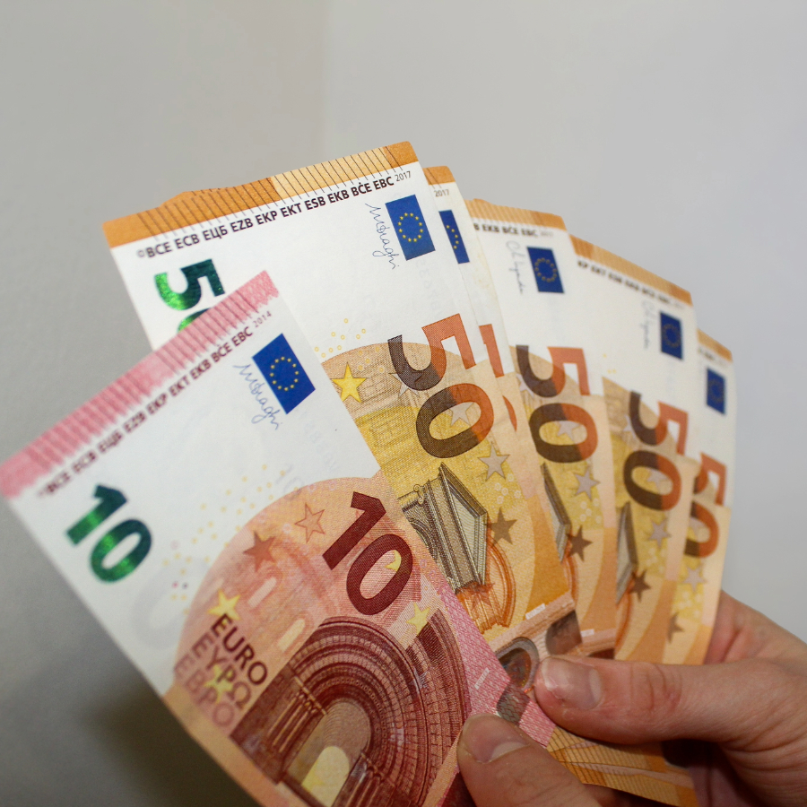 <p>Hipotekāro aizdevumu pievienotā procentu likme samazinājusi maksājumu</p>