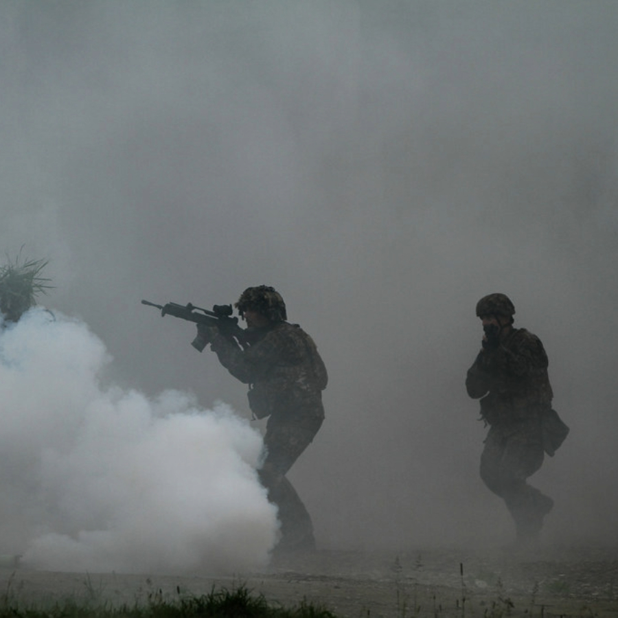 <p>Rekrutēs papildu 500 profesionālā dienesta karavīrus</p>