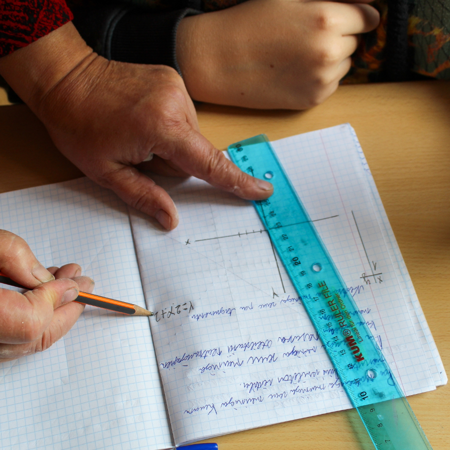 <p>Vidusskolu absolventi var uzzināt savus eksāmenu rezultātus</p>