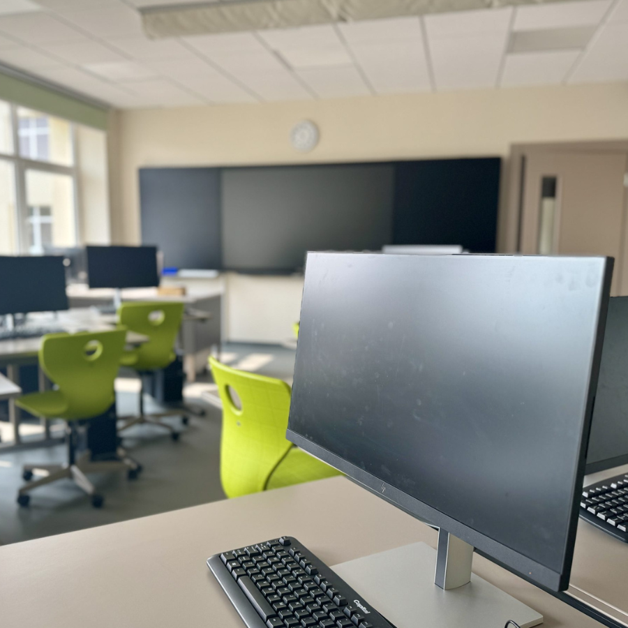 <p>Deviņās Rīgas vidusskolās pieejamas brīvas vietas</p>